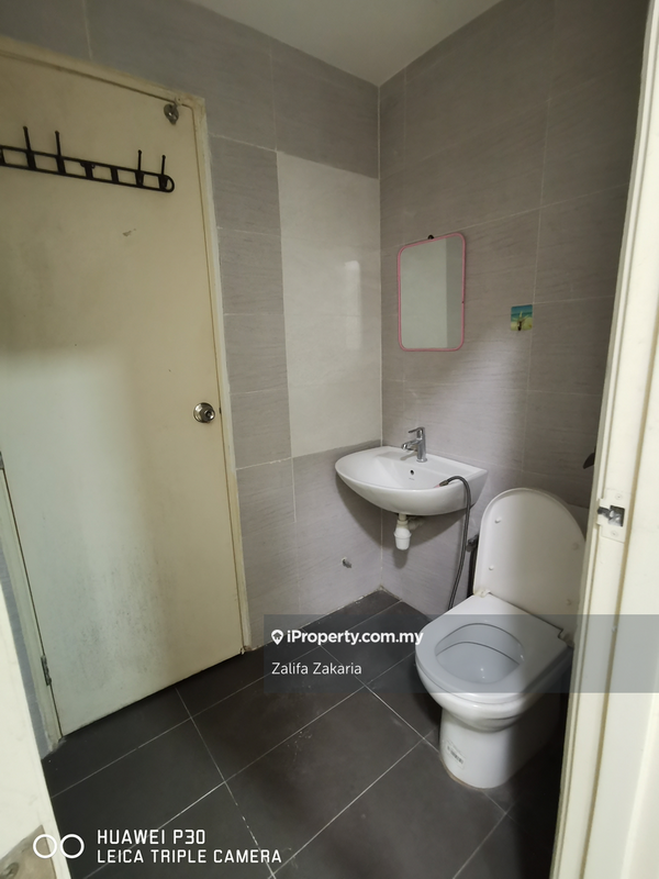 Service Residence for Sale in Vista Alam by Zalifa Zakaria - iProperty.com.my