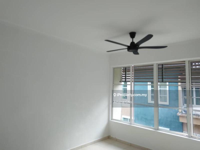 Bungalow House for Sale in Pekan Labu, Labu by Athena Cho - iProperty.com.my