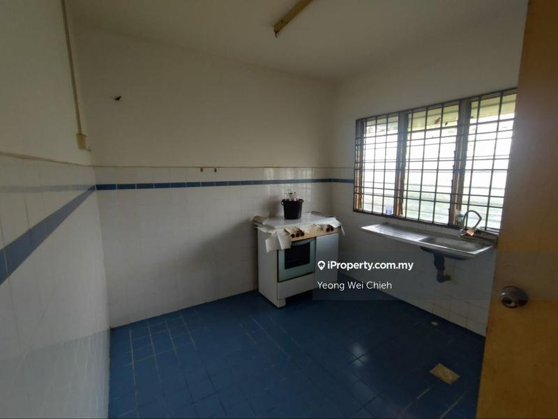 2.5-storey Terraced House for Sale in Kampung Lapan Melaka, Melaka City by Yeong Wei Chieh - iProperty.com.my