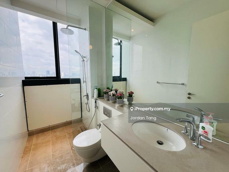 Residensi Servis untuk Disewa di Senada Residence @ KLGCC Resort oleh Jordan Tang - Bathroom - iProperty.com.my
