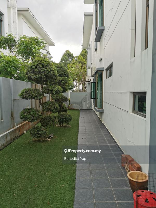 Bungalow House for Sale in Bukit Indah, Johor Bahru by Benedict Yap - iProperty.com.my