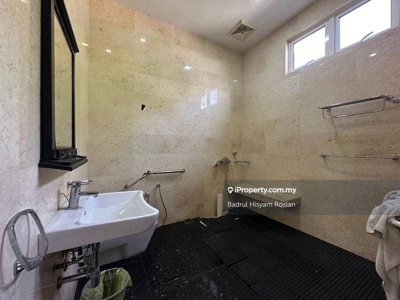 Banglo untuk Dijual di Seksyen 9, Shah Alam oleh Badrul Hisyam Roslan - iProperty.com.my