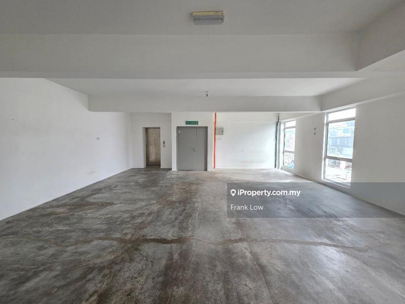 For Rent - RAWANG INTEGRATED, 3.5Storey SEMI-D FACTORY WITH LIFT, Approx 16K Sqft