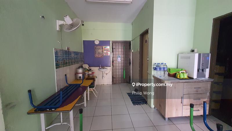Rumah Teres 2-Tingkat untuk Dijual di Taman Bukit Serdang, Seri Kembangan oleh Philip Wong - iProperty.com.my