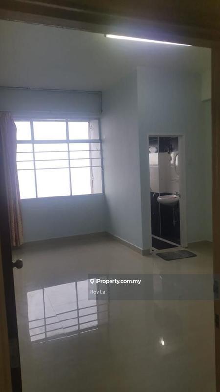 Pangsapuri untuk Dijual di Kayangan Apartment oleh Roy Lai - iProperty.com.my