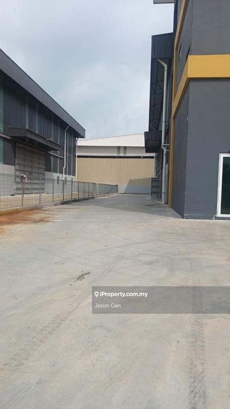 Semi-D Kilang untuk Disewa di Banting, Banting oleh Jason Gan - iProperty.com.my