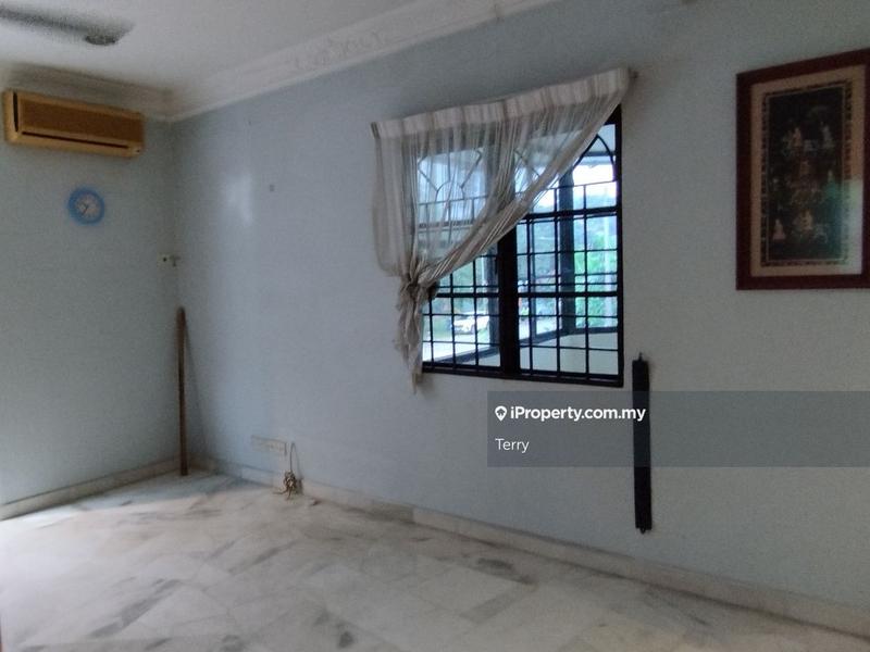 Rumah Berangkai 2 Tingkat untuk Dijual di Taman Subang Mewah, Subang Jaya oleh Terry - iProperty.com.my