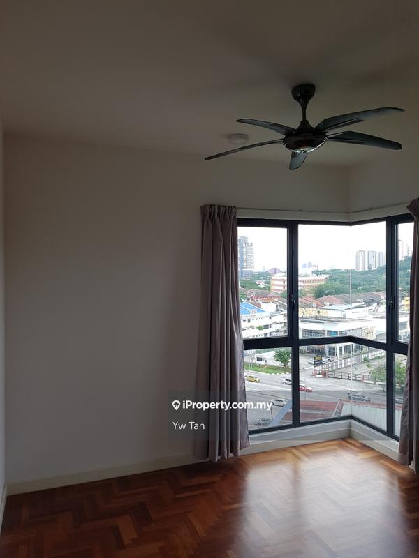 Kediaman Servis untuk Dijual di Residency V oleh Yw Tan - iProperty.com.my