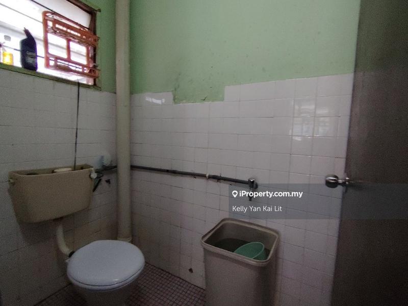 Shop / Office for Sale in Pandan Jaya, Ampang by Kelly Yan Kai Lit - iProperty.com.my