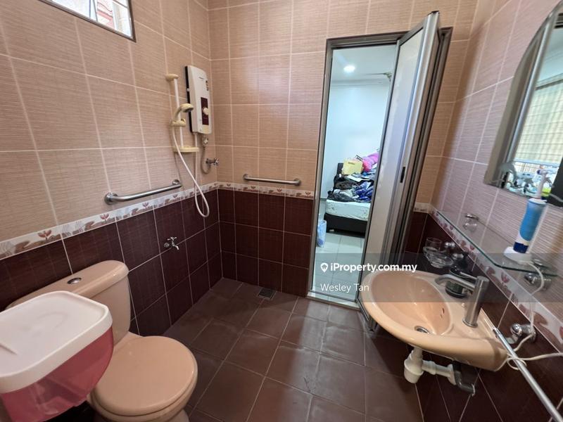 Rumah Berkembar untuk Dijual di Taman Seaview, Melaka City oleh Wesley Tan - iProperty.com.my