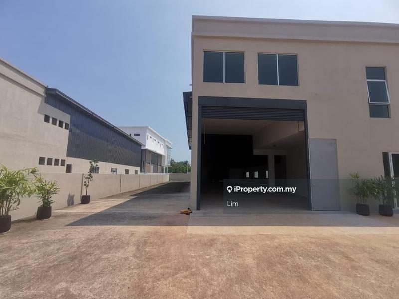 Kilang Terpisah untuk Dijual di Taman Sungai Bakap, Sungai Bakap oleh Lim - iProperty.com.my