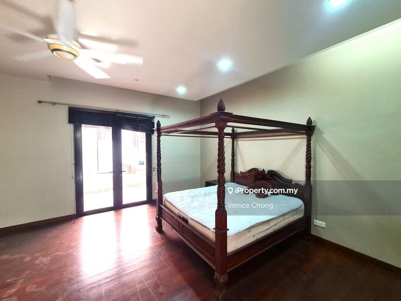 Bungalow House untuk Dijual di Bukit Gita Bayu, Seri Kembangan oleh Venice Chong - iProperty.com.my