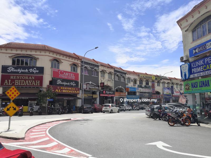 For Sale - Bandar Baru Selayang, Dataran Templer, Batu Caves, 3sty Shoplot