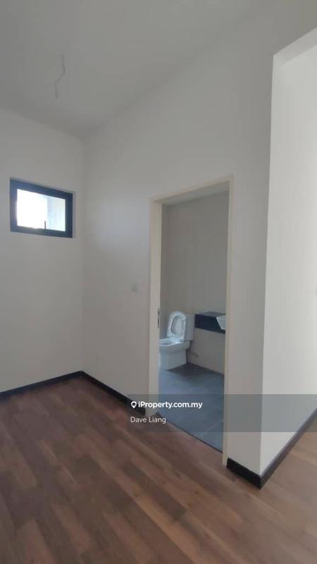4-storey Terraced House for Sale in Taman Bukit Serdang, Seri Kembangan by Dave Liang - iProperty.com.my
