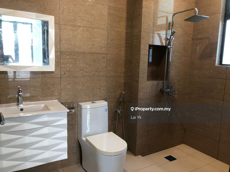 Bungalow House for Sale in Subang Heights, Subang Jaya by Lai Yk - iProperty.com.my