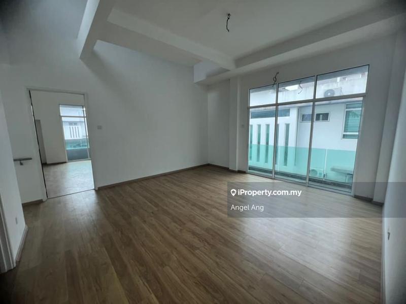 Bungalow House for Rent in Bandar Country Homes, Rawang by Angel Ang - iProperty.com.my