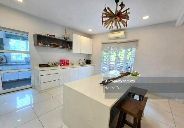 Rumah Berangkai 2 Tingkat untuk Dijual di Putra Heights, Subang Jaya oleh Henrick Tan - iProperty.com.my
