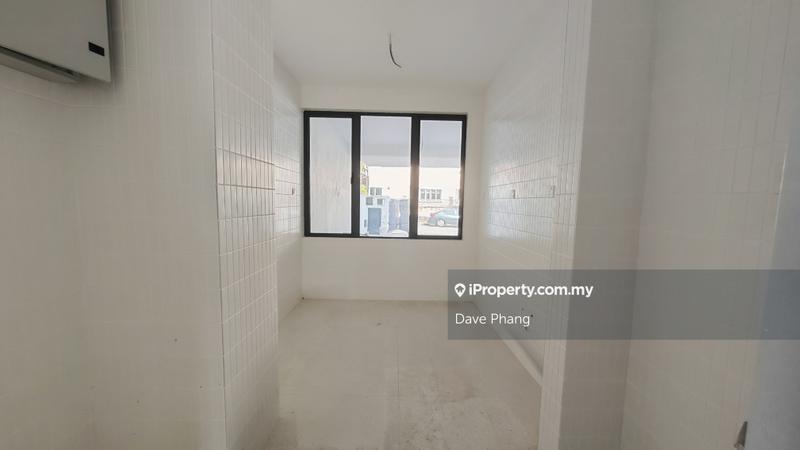 4.5-storey Terraced House for Sale in Taman Kelab Ukay, Ulu Kelang by Dave Phang - iProperty.com.my