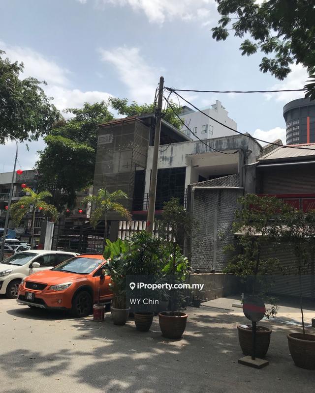 For Sale - CORNER SPACIOUS SHOP LIMITED,CHANGKAT BUKIT BINTANG,BUKIT BINTANG