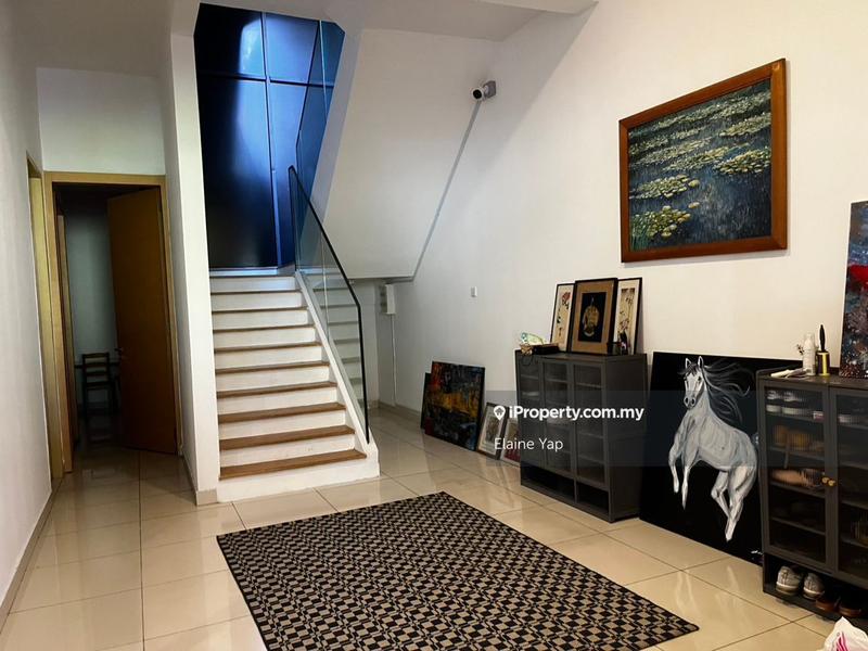 3.5-storey Terraced House for Sale in Empire Residence, Damansara Perdana, Petaling Jaya by Elaine Yap - iProperty.com.my