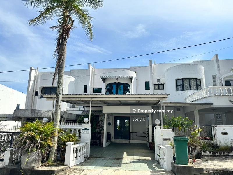 3-storey Terraced House for Sale in Batu Feringghi, Penang by Stefy K - iProperty.com.my