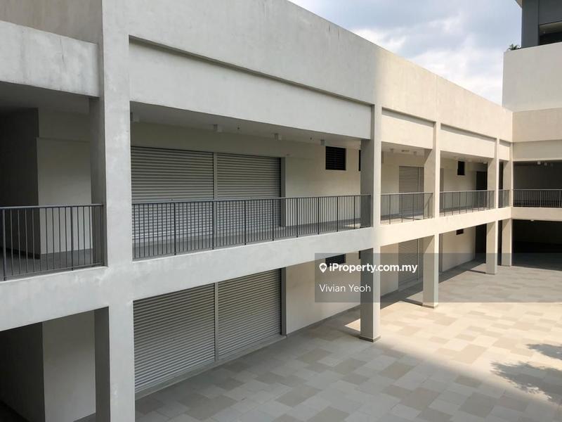 For Rent - SqWhere Retails Shop