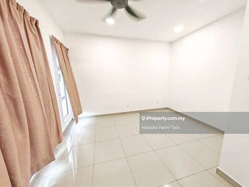 Rumah Berangkai 2 Tingkat untuk Dijual di Taman Saujana KLIA, Sepang oleh Natasha Farini Talib - iProperty.com.my