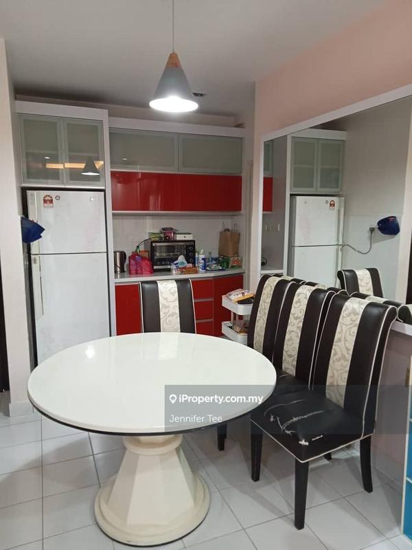 For Rent - Plaza Menjalara