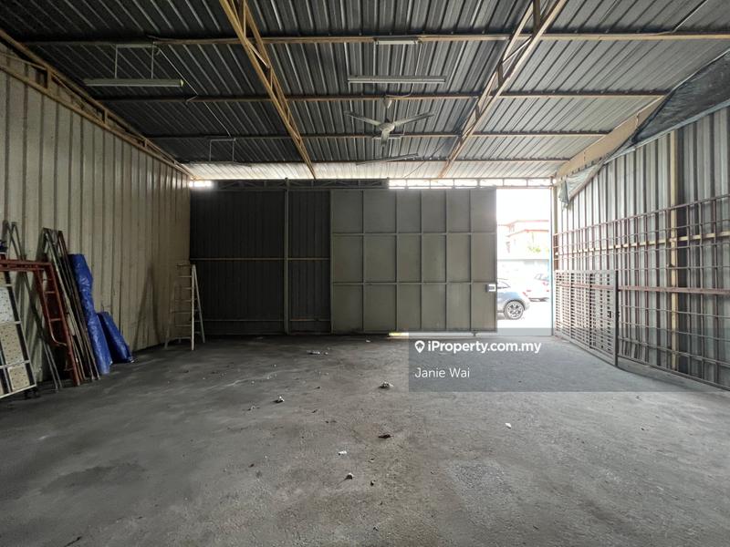 Terrace Factory for Sale in Serdang Raya, Seri Kembangan by Janie Wai - iProperty.com.my
