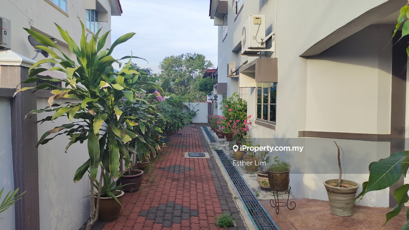 Rumah Berkembar untuk Dijual di Taman Ipoh Jaya Timur 1, Ipoh oleh Esther Lim - iProperty.com.my