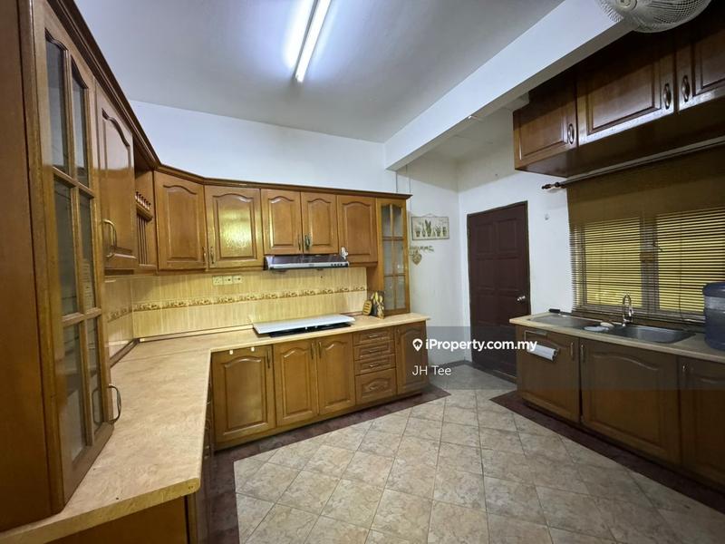 Rumah Teres 2-Tingkat untuk Dijual di Section 6 @ Kota Damansara oleh JH Tee - iProperty.com.my