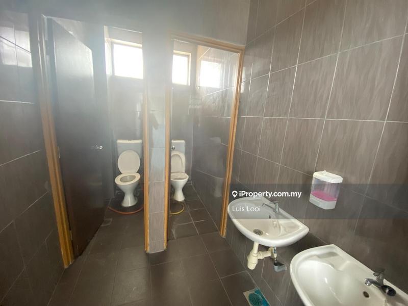 Semi-D Kilang untuk Disewa di Taman Taming Jaya, Balakong oleh Luis Looi - iProperty.com.my
