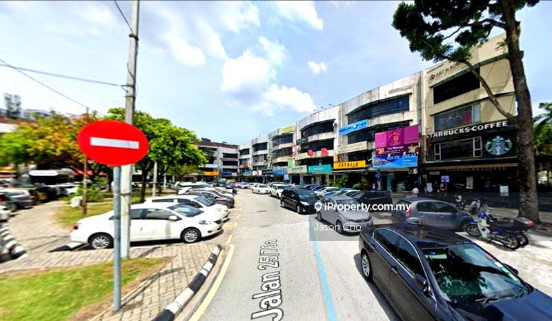 For Sale - GOOD DEAL! POTENTIAL ROI 5% , FREEHOLD