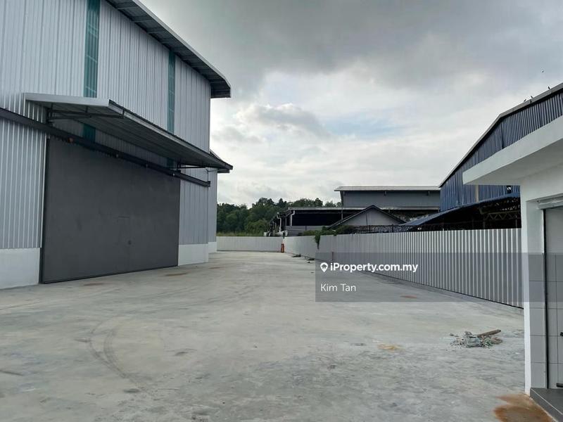 Kilang untuk Dijual di Kampung Teluk Mengkuang, Telok Panglima Garang oleh Kim Tan - iProperty.com.my