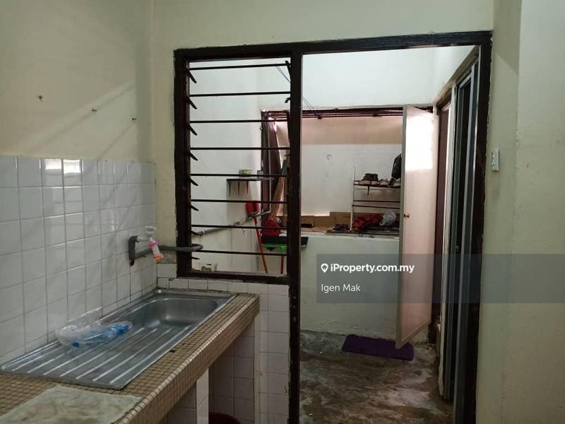 Flat for Sale in Taman Kobena by Igen Mak - iProperty.com.my