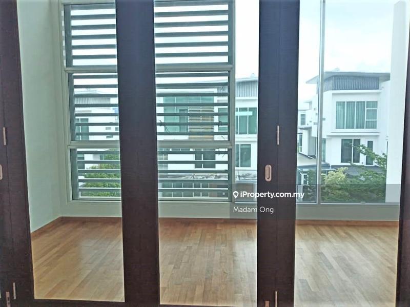 Bungalow House for Sale in Cyberjaya, Selangor by Madam Ong - iProperty.com.my