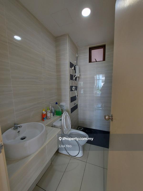 Kediaman Servis untuk Dijual di D'Summit Residences oleh Lisa Yeo - iProperty.com.my