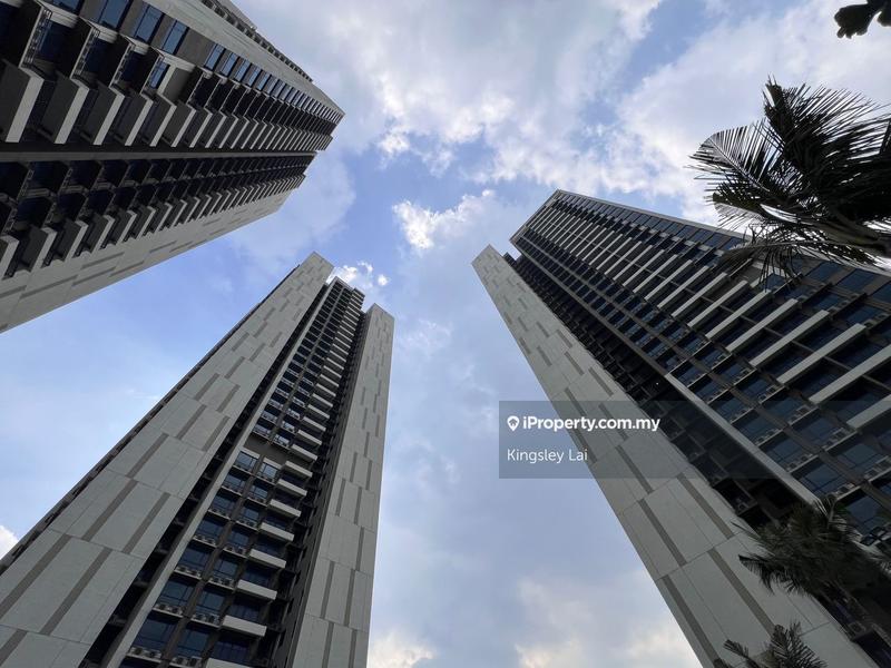 For Sale - Baron Residence @ Lake City