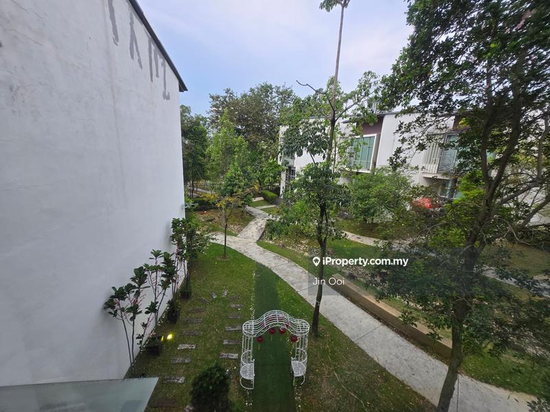 Rumah Berkembar untuk Dijual di Schumann, Symphony Hills, Cyberjaya oleh Jin Ooi - iProperty.com.my
