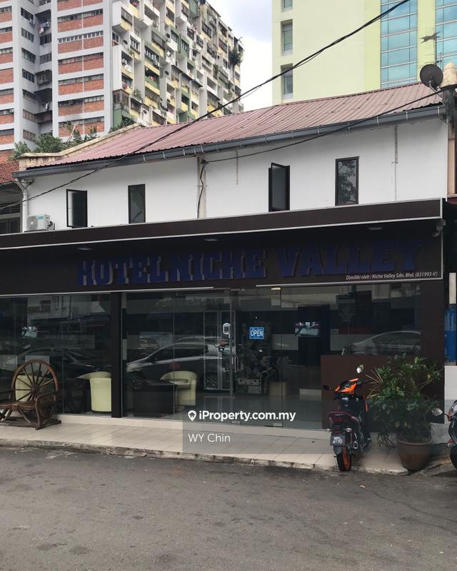 For Sale - CORNER SPACIOUS SHOP LIMITED,CHANGKAT BUKIT BINTANG,BUKIT BINTANG