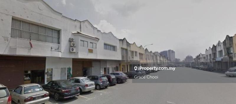 Terrace Factory untuk Dijual di Taman Bukit Serdang, Seri Kembangan oleh Grace Chooi - iProperty.com.my