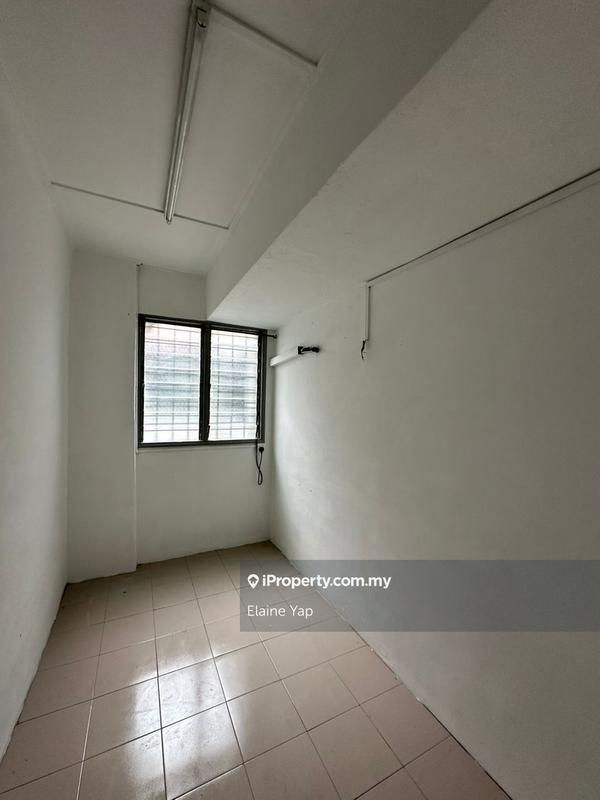 Apartment for Sale in Sri Jinjang by Elaine Yap - iProperty.com.my
