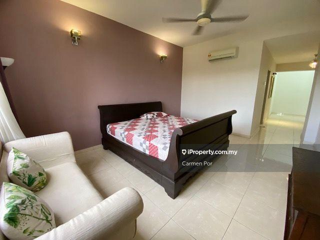 Condominium for Rent in Putra Marine Resort by Carmen Por - iProperty.com.my