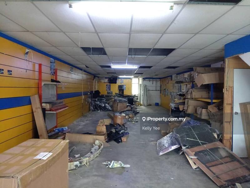 For Rent - Ground Floor Shoplot @ Taman Cenderawasih for Rent