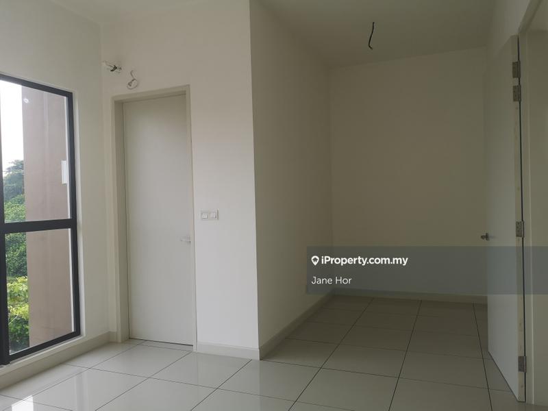 Townhouse for Sale in 16 Sierra, Puchong by Jane Hor - iProperty.com.my
