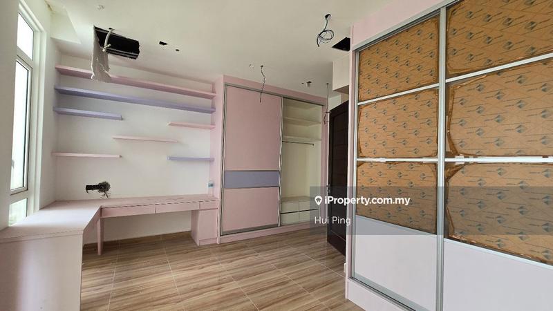 For Sale - Seri Puteri Hills Town Villa & Condominium