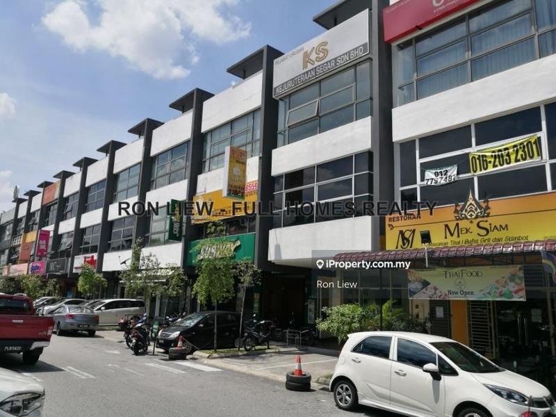 For Rent - The Trillium, Lakefields, Salak South