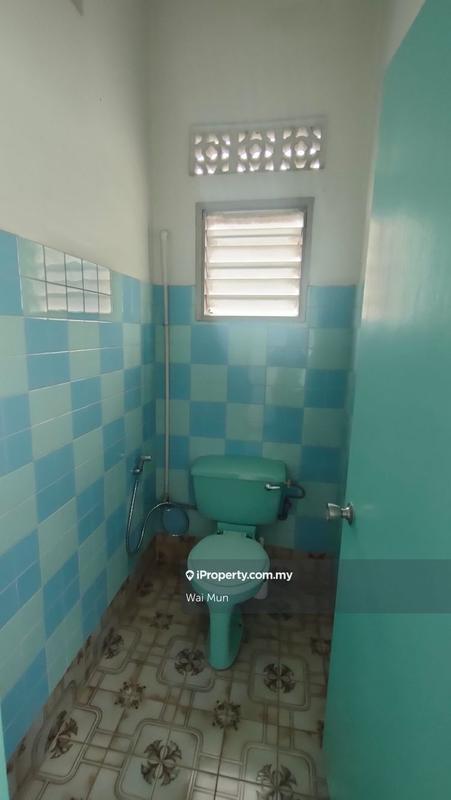 Bungalow House for Sale in Taman Million, Jalan Ipoh by Wai Mun - iProperty.com.my