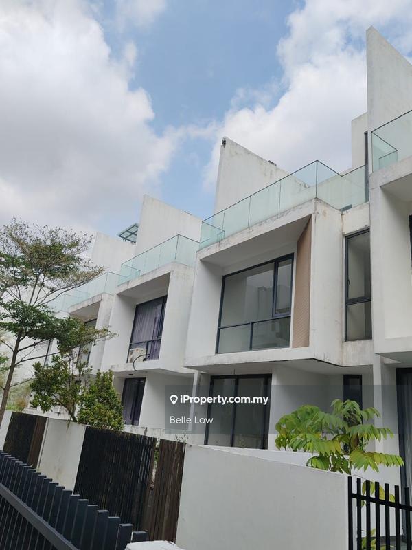 Rumah Berangkai 4 Tingkat untuk Disewa di Empire Residence, Damansara Perdana oleh Belle Low - iProperty.com.my