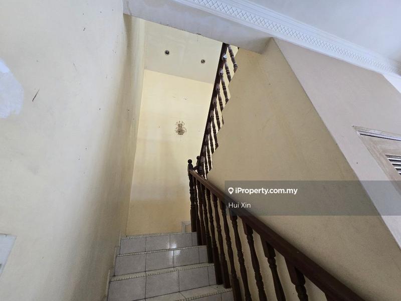 Rumah Berkembar untuk Dijual di Taman Saujana, Klang oleh Hui Xin - iProperty.com.my